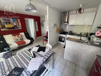 For sale Sete 3 rooms 45 m2 Herault (34200) photo 3