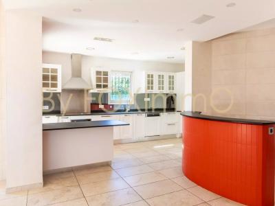 Annonce Vente 9 pices Maison Saint-laurent-du-var 06