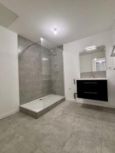 For sale CLMENCEAU 4 rooms 100 m2 Pyrenees orientales (66000) photo 4