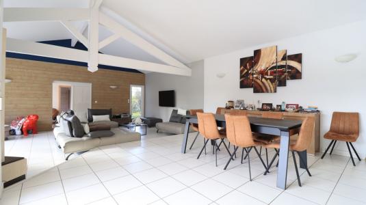 For sale LIBOURNE 7 rooms 191 m2 Gironde (33500) photo 2