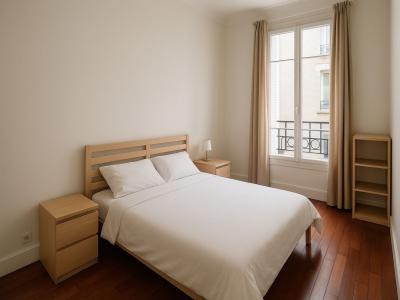 For sale 2 rooms 37 m2 Paris (75015) photo 1