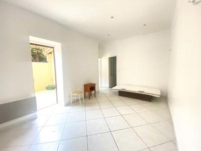 For sale BEAUMONT 2 rooms 36 m2 Bouches du Rhone (13012) photo 3