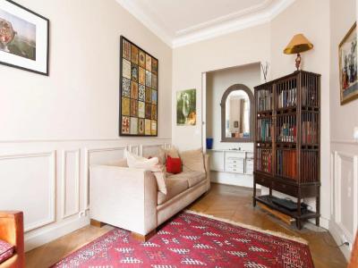 For sale 2 rooms 54 m2 Paris (75016) photo 1