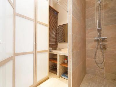 For sale 2 rooms 54 m2 Paris (75016) photo 4