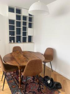 For sale 3 rooms 51 m2 Paris (75015) photo 1