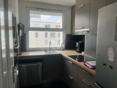 For sale 3 rooms 51 m2 Paris (75015) photo 3