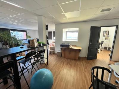 For sale ZONE ATHELIA  549, AVENUE 100 m2 Bouches du Rhone (13600) photo 0