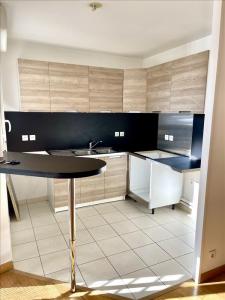 For rent Saint-cyr-l'ecole 3 rooms 65 m2 Yvelines (78210) photo 1