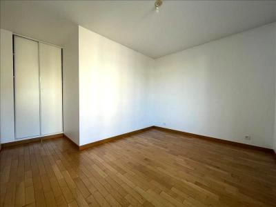 For rent Saint-cyr-l'ecole 3 rooms 65 m2 Yvelines (78210) photo 4