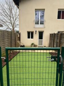 For rent Saint-andre-de-cubzac 2 rooms 47 m2 Gironde (33240) photo 2