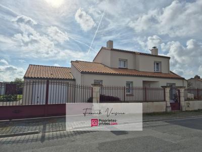 For sale Saint-paul-en-pareds 8 rooms 142 m2 Vendee (85500) photo 4