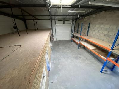 Louer Local commercial 120 m2 Veauche