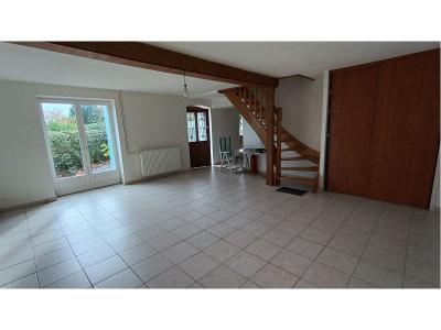 Louer Maison 106 m2 Sainte-agathe-la-bouteresse
