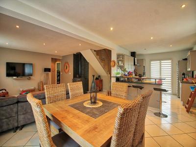 Annonce Vente 6 pices Maison Pugey 25