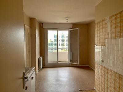 For sale Villeurbanne 3 rooms 75 m2 Rhone (69100) photo 2