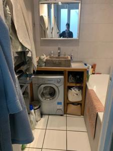 For rent Paris-18eme-arrondissement 2 rooms 37 m2 Paris (75018) photo 4