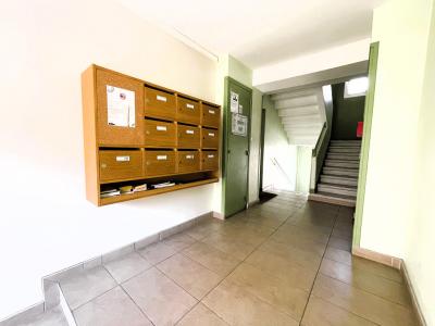 For sale Fontaine 3 rooms 53 m2 Isere (38600) photo 2