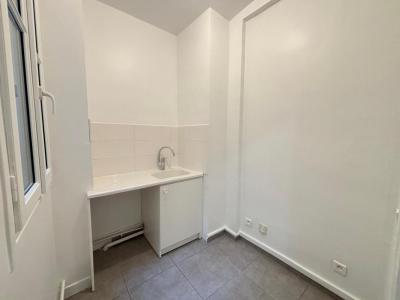 For rent Paris-15eme-arrondissement 2 rooms 46 m2 Paris (75015) photo 4