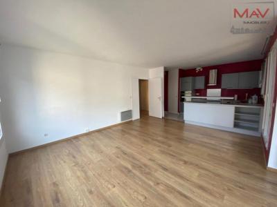 For sale Lille 3 rooms 69 m2 Nord (59800) photo 1