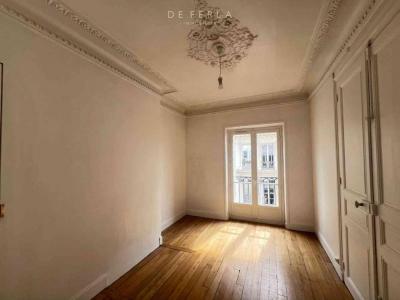 For rent Paris-14eme-arrondissement 3 rooms 51 m2 Paris (75014) photo 2