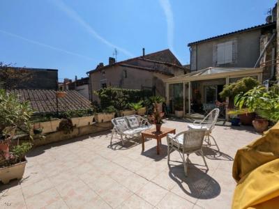 Acheter Maison Ruffec 157446 euros