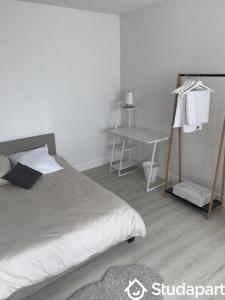 For rent Amiens 1 room 12 m2 Somme (80000) photo 2
