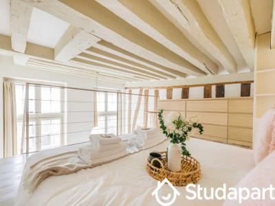 Louer Appartement 17 m2 Paris-4eme-arrondissement