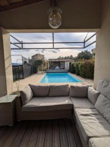 For sale Lauris 7 rooms 180 m2 Vaucluse (84360) photo 2