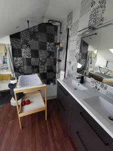 For sale Centre Ville 12 rooms 197 m2 Haute vienne (87700) photo 3