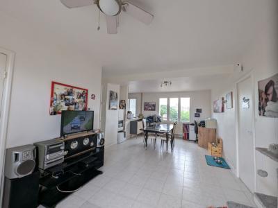 For sale RSIDENTIEL 4 rooms 63 m2 Loire (42300) photo 1