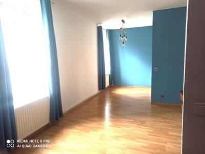 For sale 3 rooms 77 m2 Loire (42400) photo 3