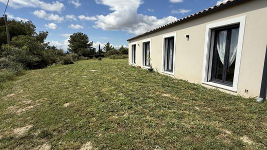 For sale 4 rooms 98 m2 Herault (34210) photo 1