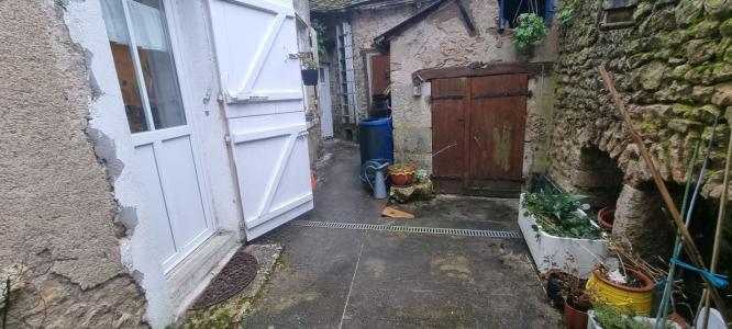 For sale 6 rooms 161 m2 Loir et cher (41500) photo 1