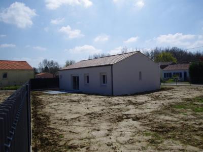 For sale 4 rooms 77 m2 Vendee (85150) photo 3