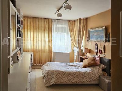 For sale Saint-cloud 4 rooms 109 m2 Hauts de Seine (92210) photo 2