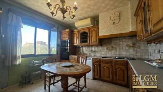 For sale Arles 6 rooms 200 m2 Bouches du Rhone (13200) photo 4
