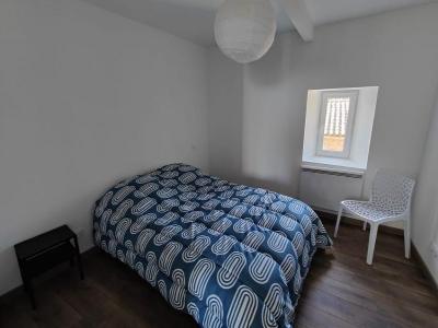 For rent Saint-savin 2 rooms 32 m2 Gironde (33920) photo 2