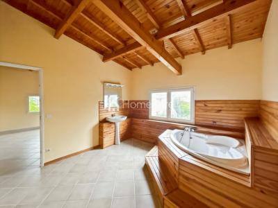 For sale Saint-lys 7 rooms 230 m2 Haute garonne (31470) photo 3