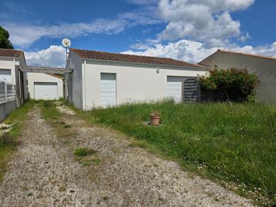 For sale Breuillet 4 rooms 81 m2 Charente maritime (17920) photo 0