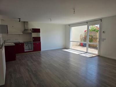 For sale Breuillet 4 rooms 81 m2 Charente maritime (17920) photo 4