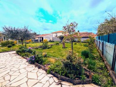 For sale Bordeaux 4 rooms 73 m2 Gironde (33000) photo 1