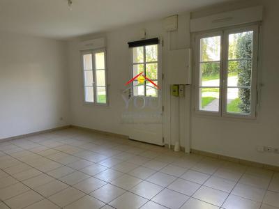 For sale Meru 3 rooms 69 m2 Oise (60110) photo 2
