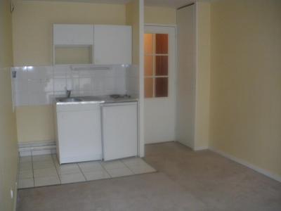 For rent Nantes 1 room 32 m2 Loire atlantique (44000) photo 2