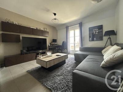 Louer Appartement Pont-sainte-maxence 775 euros