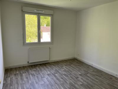 Louer Appartement 71 m2 Creutzwald
