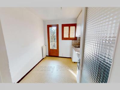 For sale Gardanne 5 rooms 92 m2 Bouches du Rhone (13120) photo 4