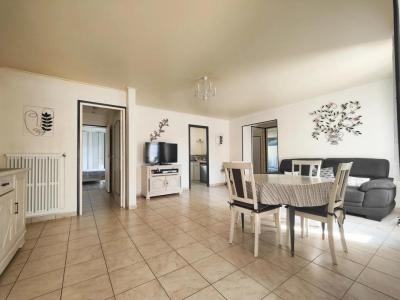 For sale Clayes-sous-bois 4 rooms 82 m2 Yvelines (78340) photo 1