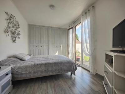 For sale Clayes-sous-bois 4 rooms 82 m2 Yvelines (78340) photo 4