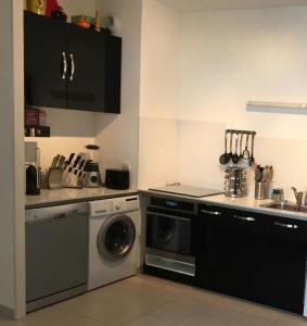 For sale Begles 3 rooms 57 m2 Gironde (33130) photo 3
