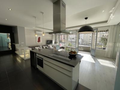 Louer Appartement 94 m2 Lyon-6eme-arrondissement